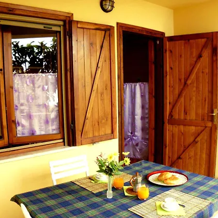 Veranda Sulla Spiaggia Holiday home Tresnuraghes